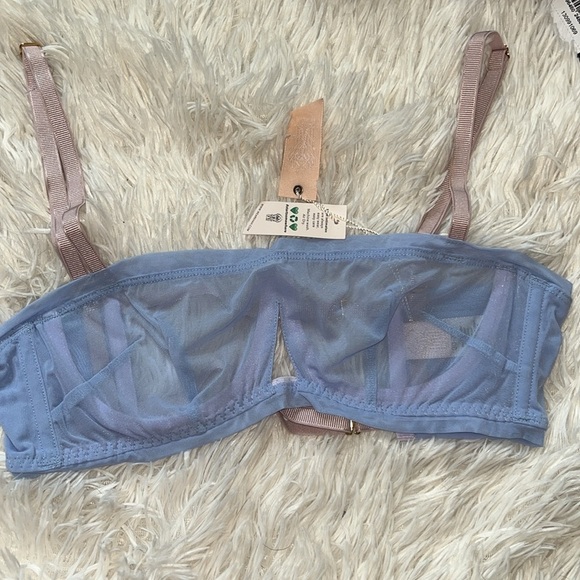 HAH Periwinkle Wired Bra Adjustable Double Strap 30–38B NWT - Picture 6 of 11